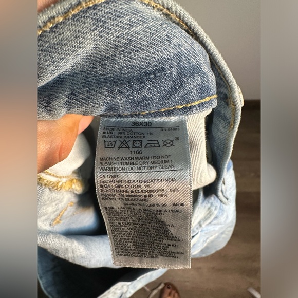 Old navy relaxed slim bright acid men jeans distressed look size 36x30 - Picture 10 of 12